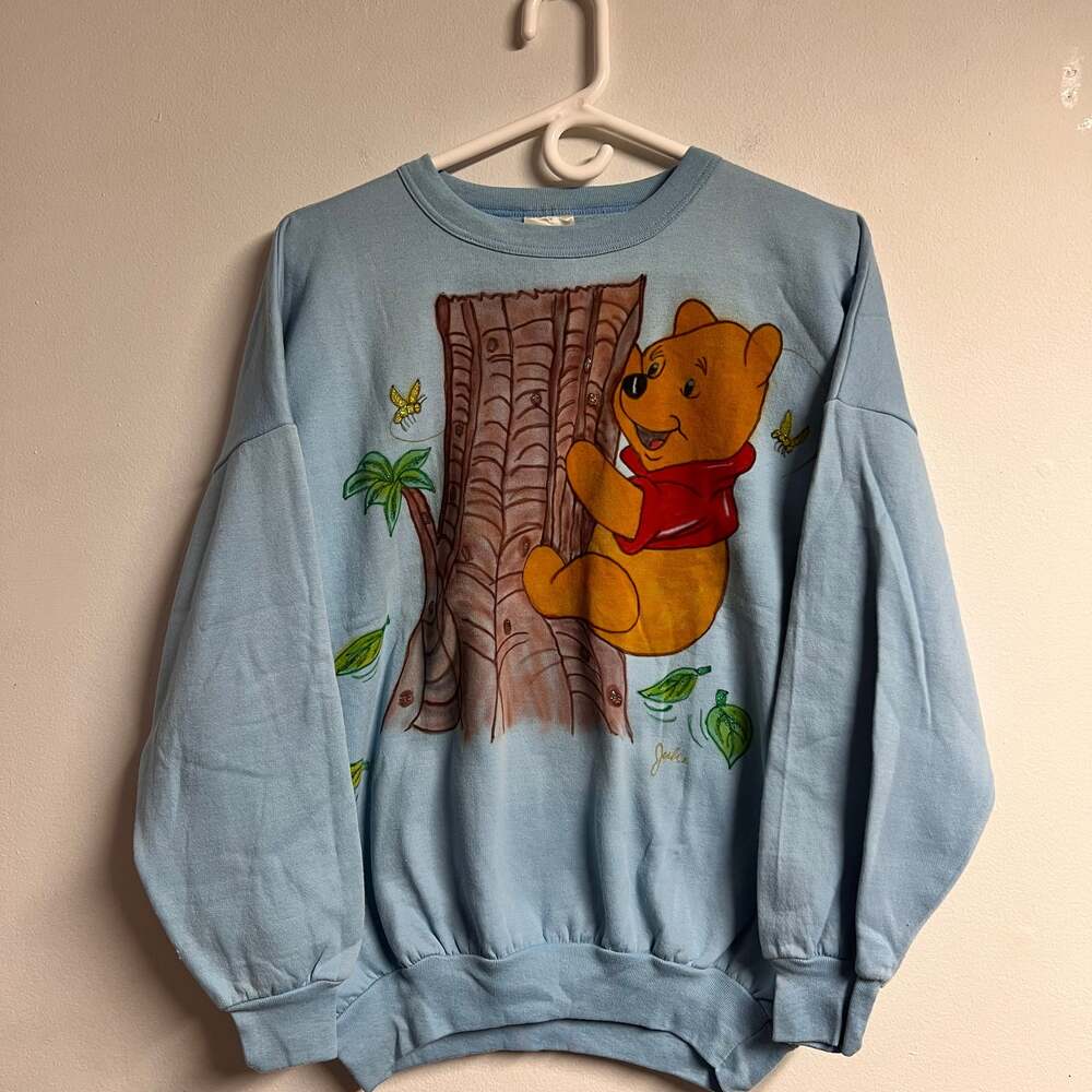 Vintage 90's Whinnie the Pooh Handmade Air Brush Crewneck
